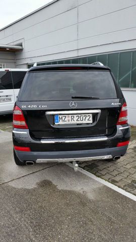 Gebraucht Mercedes GL420 306 PS (225 kW) 2009 Schwarz metallic SUV