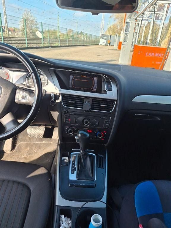 Gebraucht Audi A4 Attraction 211 PS (155 kW) 2009 Grau Limousine