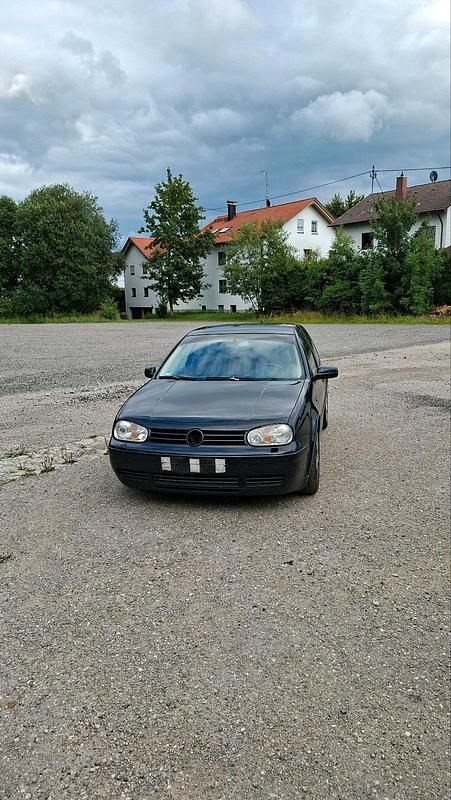 Schwarz Gebraucht 2003 Audi A4 Kleinwagen | 1.400 € - Bild 1/4