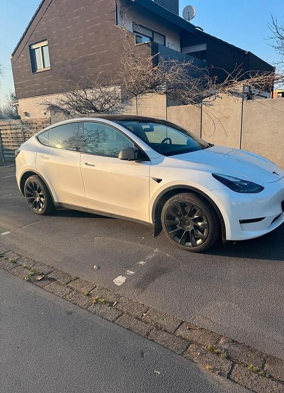 Gebraucht Tesla Model Y Long Range AWD 378 kW (514 PS) 2022 Weiß SUV