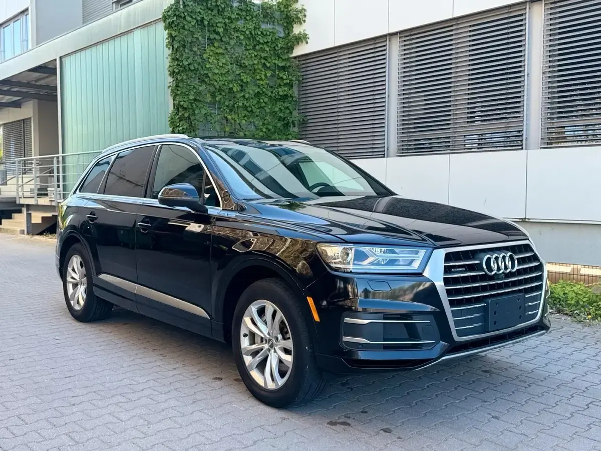 Second-hand Audi Q7 333 CP (244 kW) 2017 Negru SUV