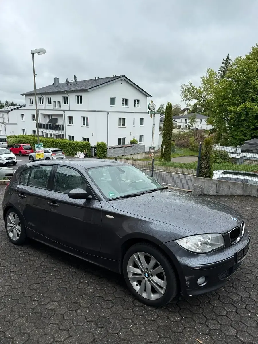 Gebraucht BMW 116 115 PS (84 kW) 2005 Grau Kleinwagen