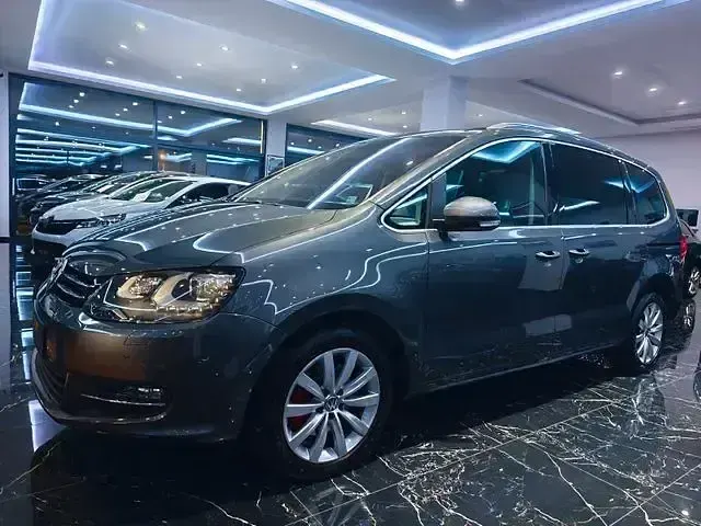 Brugt VW Sharan Highline 140 HK (102 kW) 2012 Grå MPV