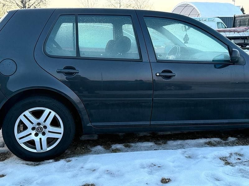 Gebraucht VW Golf IV 115 PS (84 kW) 2002 Schwarz Kleinwagen