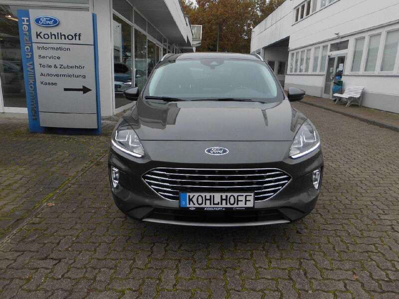 Magneticgrau (metallic) (metallic) Gebraucht 2022 Ford Kuga Titanium SUV | 21.950 € (Guter Preis) - Bild 1/4
