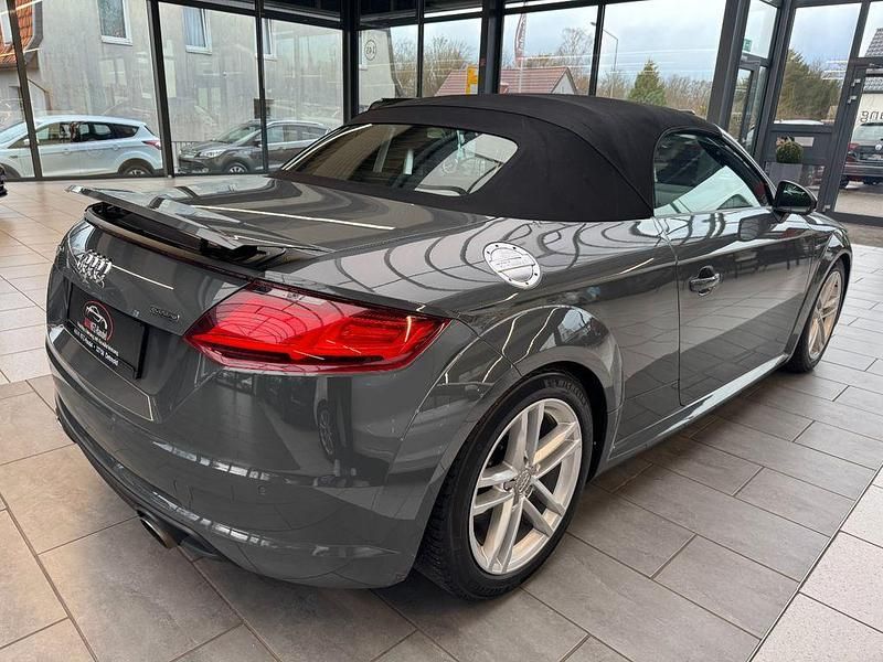 Gebraucht Audi TT Roadster S-Line 230 PS (169 kW) 2016 Grau Cabrio