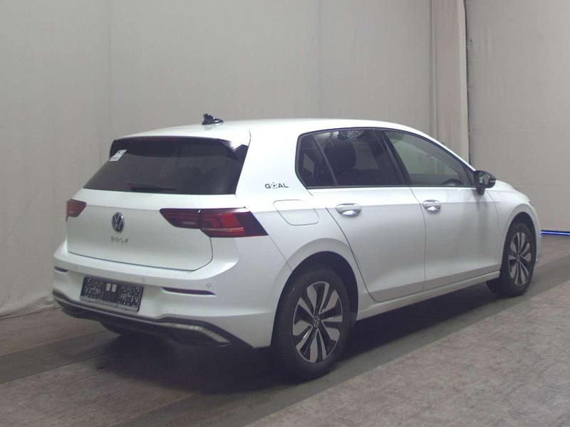 Gebraucht VW Golf VIII 150 PS (110 kW) 2025 Pure white Limousine