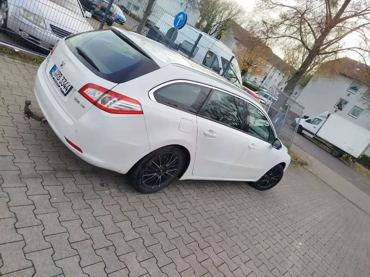 Gebraucht Peugeot 508 140 PS (102 kW) 2011 Kombi