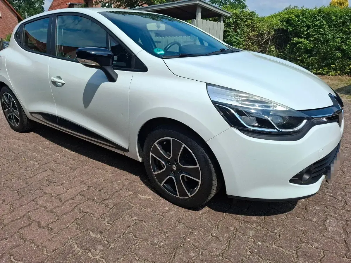 Gebraucht Renault Clio Experience 90 PS (66 kW) 2013 Weiß Kleinwagen
