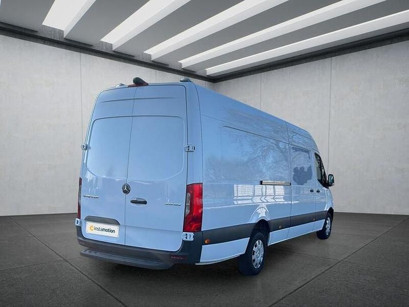 Używany Mercedes Sprinter 190 KM (139 kW) 2024 Biały Van