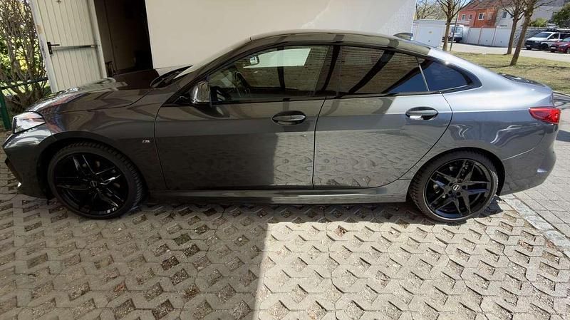 Gebraucht BMW 218 M Sport 138 PS (101 kW) 2021 Grau Coupé
