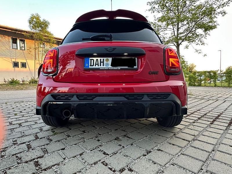 Gebraucht Mini John Cooper Works 102 PS (75 kW) 2022 Rot Kleinwagen