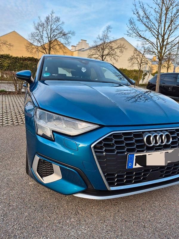 Gebraucht Audi A3 Advanced 150 PS (110 kW) 2022 Blau Limousine