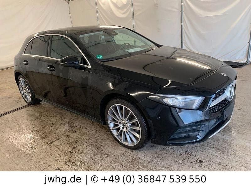 Gebraucht Mercedes A250 AMG line 218 PS (160 kW) 2022 Schwarz Limousine