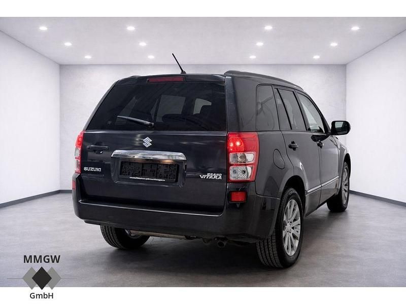 Usado Suzuki Vitara 129 HP (94 kW) 2014 Preto SUV