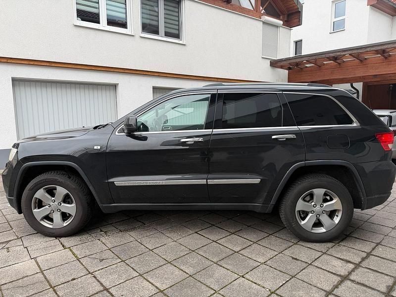 Gebraucht Jeep Grand Cherokee 241 PS (177 kW) 2012 Schwarz SUV