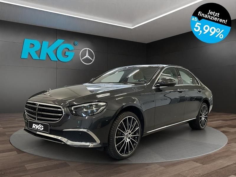 Grau Gebraucht 2022 Mercedes E400 Exclusive Limousine | 52.260 € (Teuer) - Bild 1/4