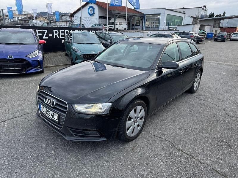 Mythosschwarz metallic Gebraucht 2015 Audi A4 Attraction Kombi | 8.490 € (Guter Preis) - Bild 1/4