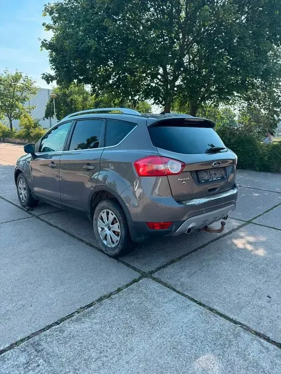 Gebraucht Ford Kuga Individual 140 PS (102 kW) 2012 Braun SUV