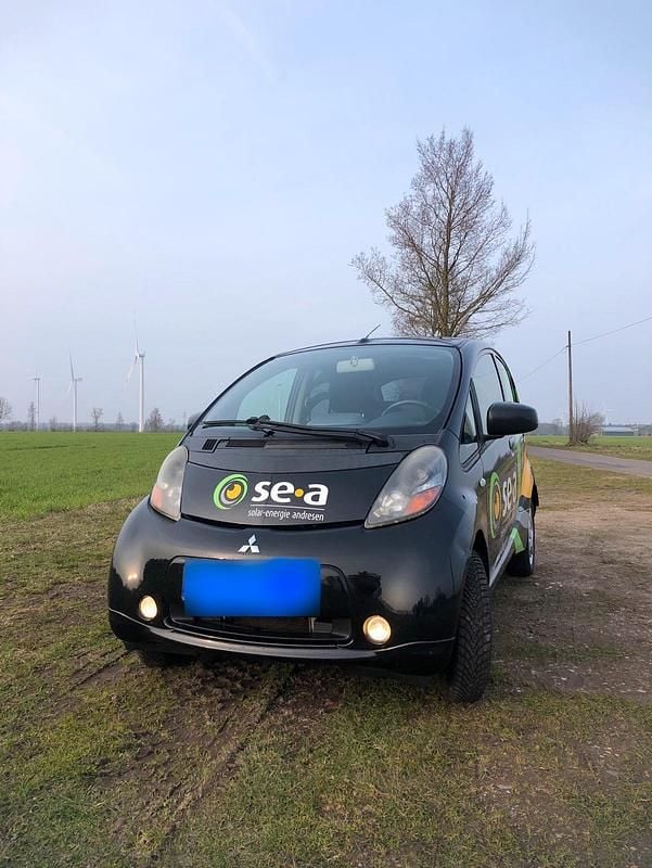 Gebraucht Mitsubishi i-MiEV 49 kW (67 PS) 2011 Schwarz Kleinwagen
