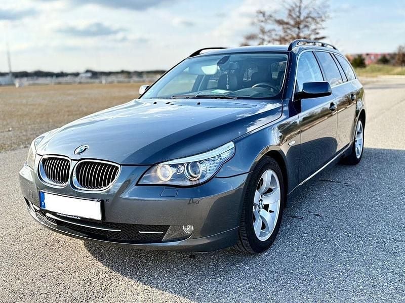 Gebraucht BMW 530 Performance 272 PS (200 kW) 2007 Grau Kombi