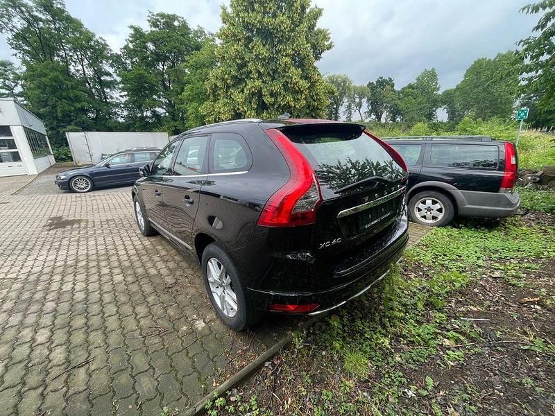 Schwarz Gebraucht 2017 Volvo XC60 Summum SUV | 19.700 € (Fairer Preis) - Bild 1/4