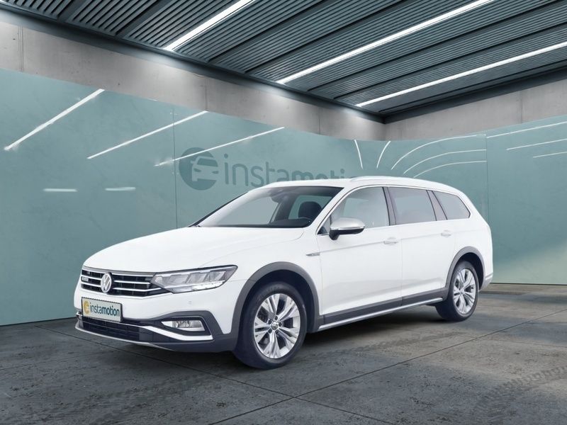 Weiß Gebraucht 2021 VW Passat Alltrack Kombi | 32.655 € (Etwas zu teuer) - Bild 1/3