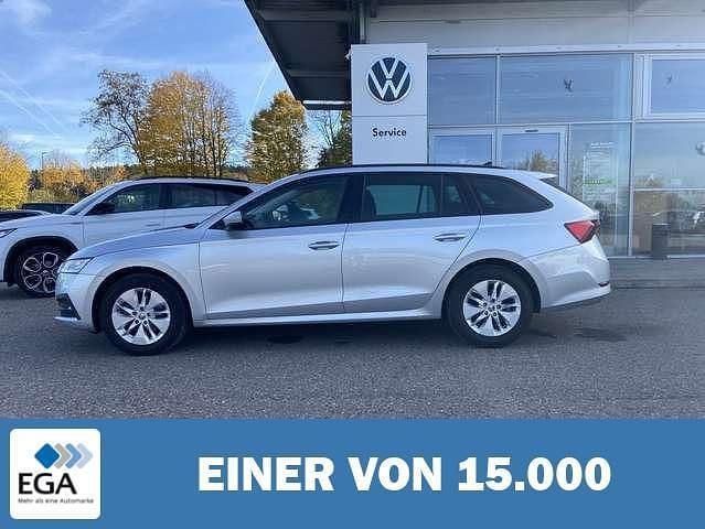 Silber metallic Gebraucht 2022 Skoda Octavia Kombi | 24.550 € (Fairer Preis) - Bild 1/4