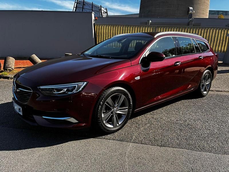 Rot Gebraucht 2018 Opel Insignia Innovation Kombi | 11.700 € (Superpreis) - Bild 1/4