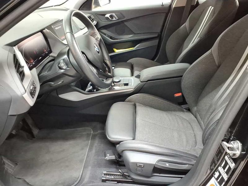 Usado BMW 118 Advantage 150 CV (110 kW) 2022 Negro Utilitario