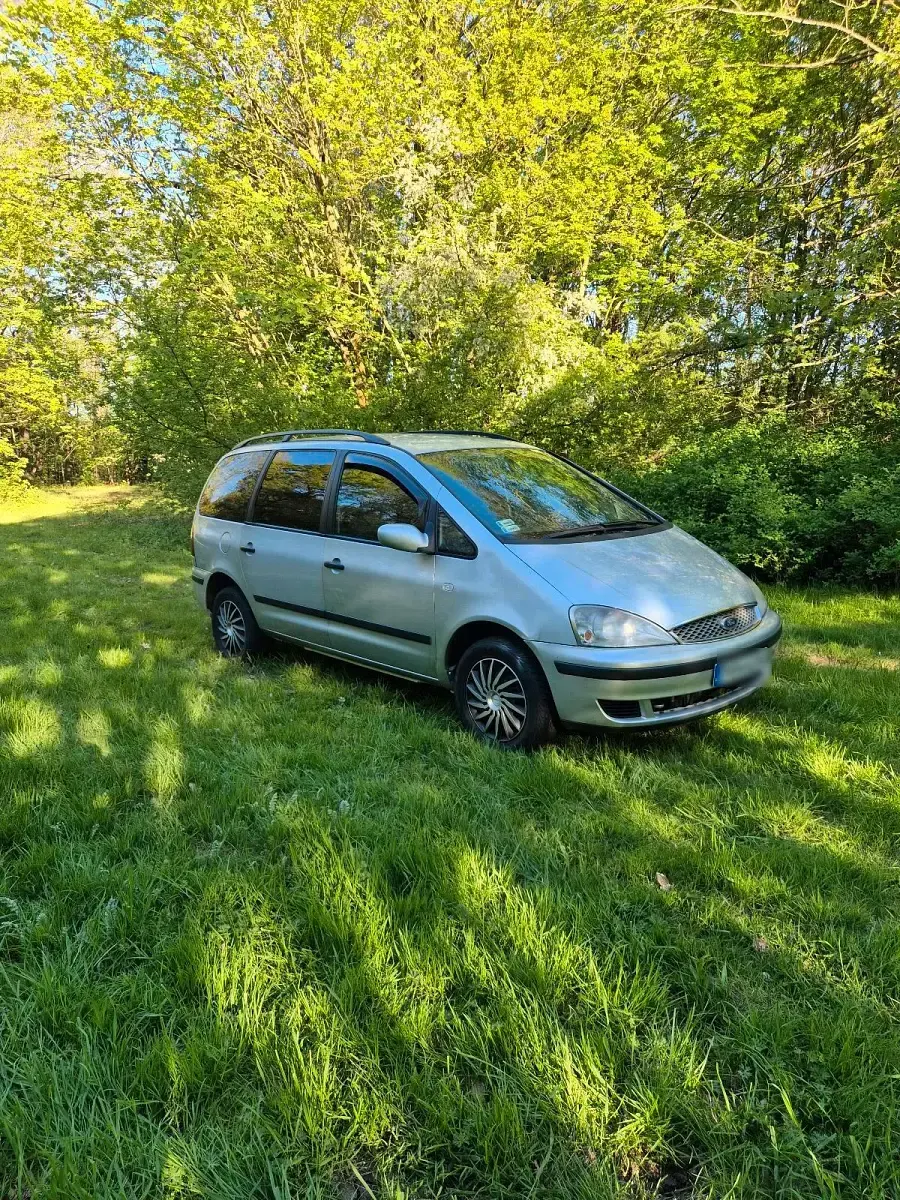 Usata Ford Galaxy 131 CV (96 kW) 2004 Argento Monovolume
