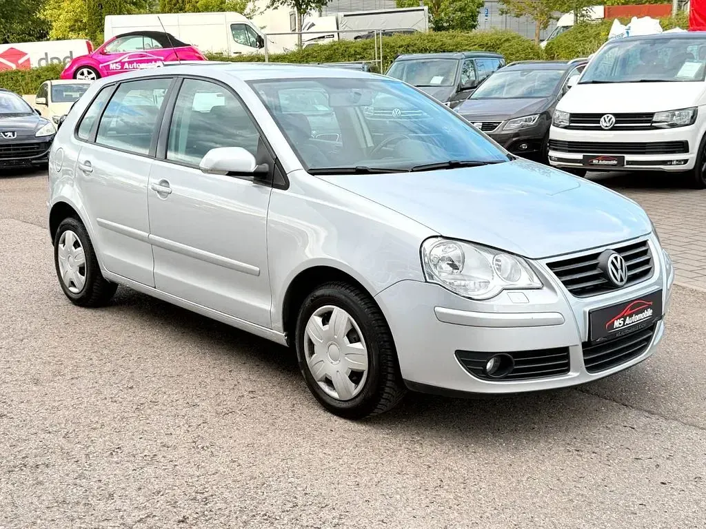 Gebraucht VW Polo Comfortline 101 PS (74 kW) 2005 Silber Kleinwagen