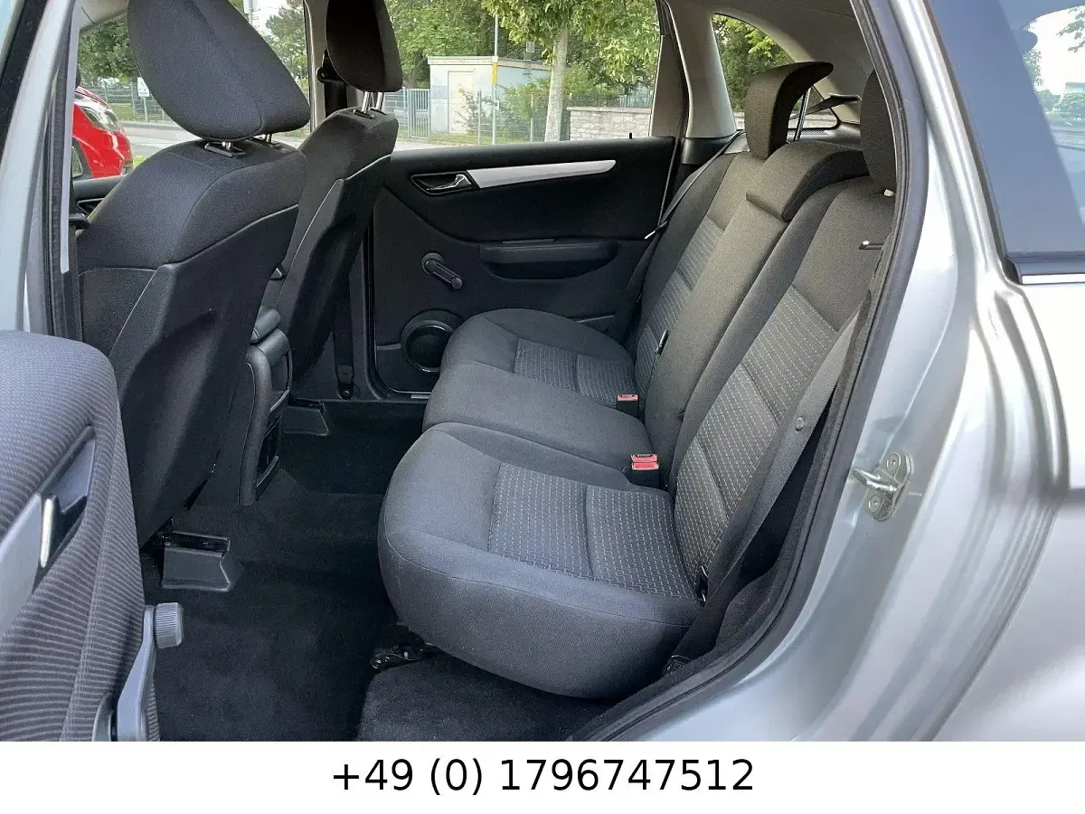 Gebraucht Mercedes B200 136 PS (100 kW) 2009 Silber Van / Kleinbus