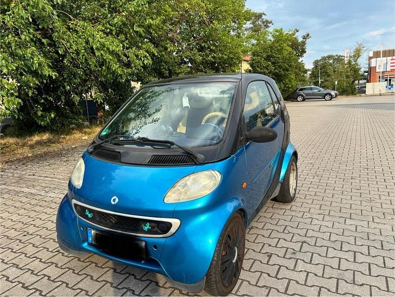 Blau Gebraucht 1998 Smart ForTwo Coupé Coupé | 990 € - Bild 1/4
