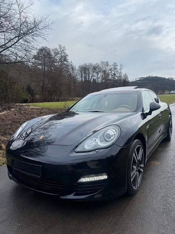 Schwarz Gebraucht 2009 Porsche Panamera 4S Limousine | 14.990 € - Bild 1/4