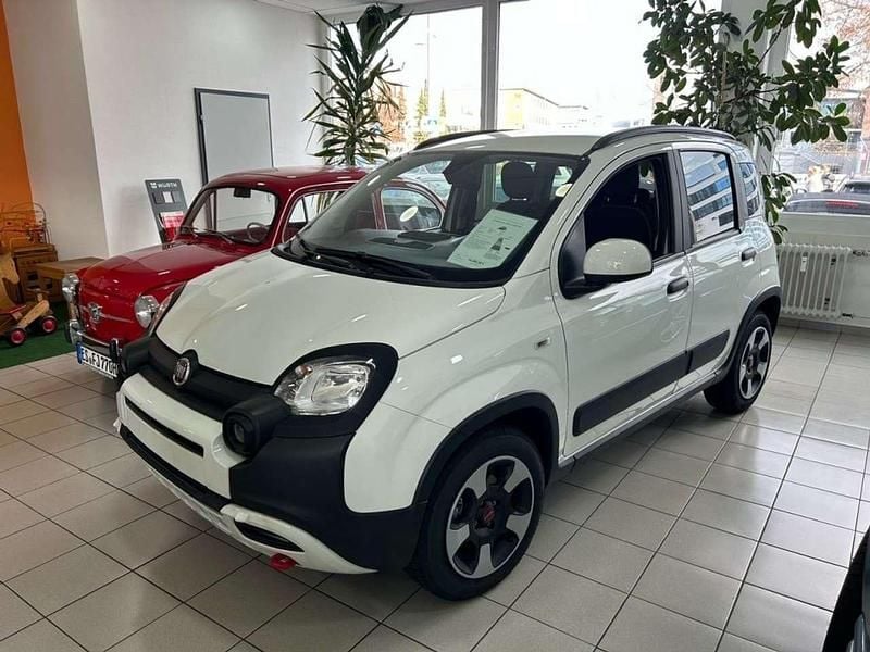 Gelato weiss Gebraucht 2023 Fiat Panda Cross Cross Kleinwagen | 14.490 € (Fairer Preis) - Bild 1/4