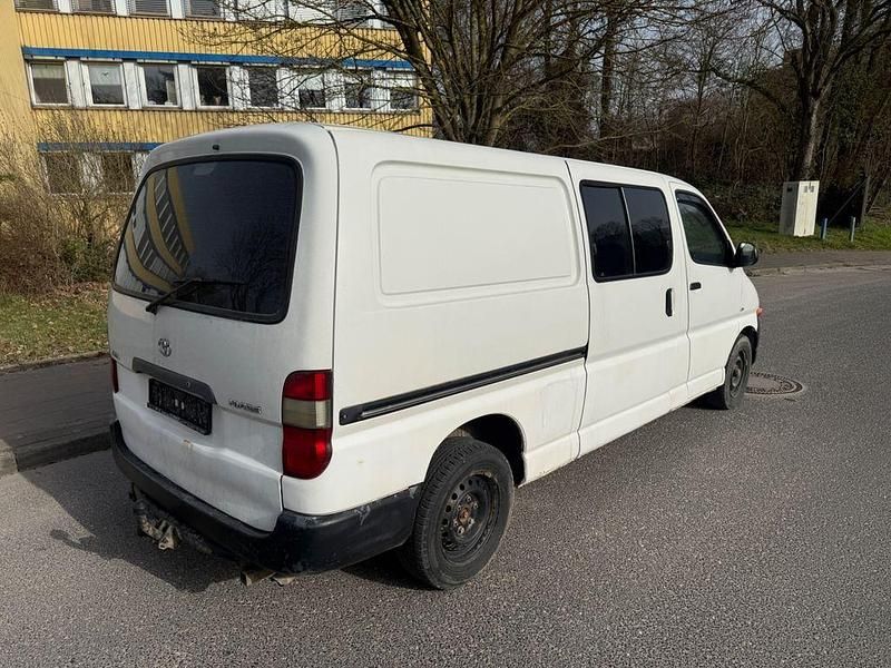 Gebraucht Toyota HiAce 102 PS (75 kW) 2001 Weiß Van / Kleinbus