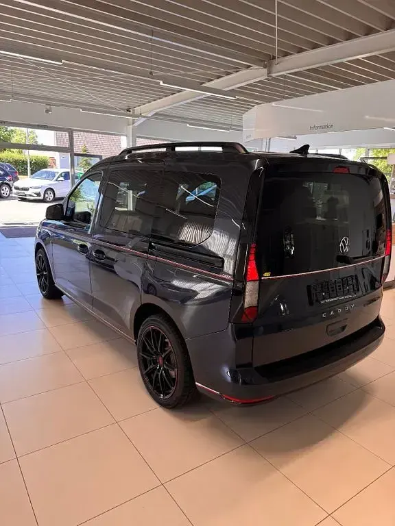 Gebraucht VW Caddy Life 114 PS (83 kW) 2022 Blau Van / Kleinbus