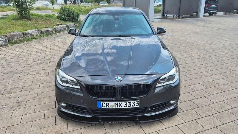 Grau Gebraucht 2014 BMW 535 Luxury Line Limousine | 25.000 € (Teuer) - Bild 1/4