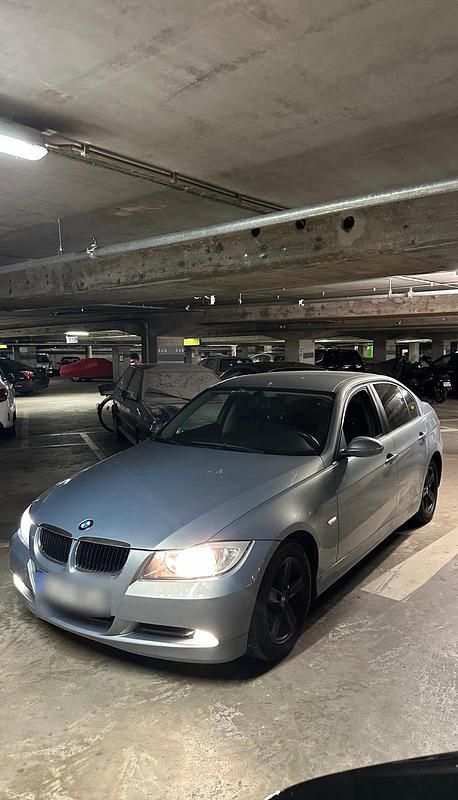 Gebraucht BMW 318 131 PS (96 kW) 2007 Andere farben Limousine