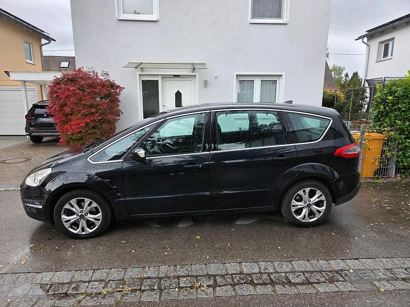 Gebraucht Ford S-MAX S 163 PS (119 kW) 2011 Schwarz Van / Kleinbus