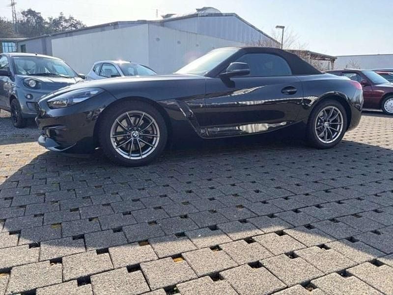 Gebraucht BMW Z4 Advantage 197 PS (144 kW) 2022 Black sapphire metallic Cabrio