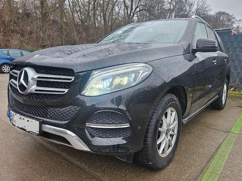 Gebraucht Mercedes GLE350 258 PS (189 kW) 2018 Schwarz SUV