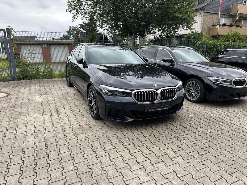 Schwarz Gebraucht 2022 BMW 530 M Sport Limousine | 36.950 € (Superpreis) - Bild 1/4
