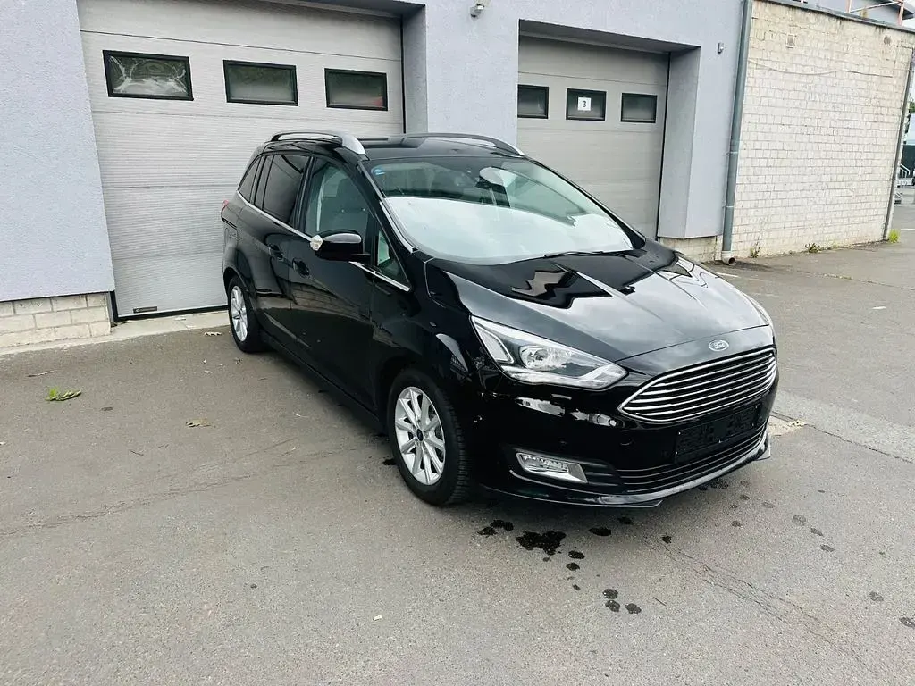 Gebraucht Ford Grand C-Max Titanium 125 PS (91 kW) 2019 Shadow black Van / Kleinbus