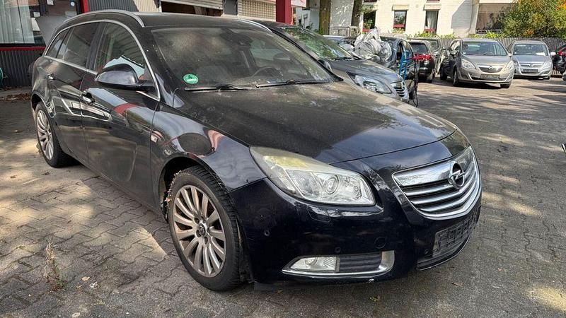 Gebraucht Opel Insignia Cosmo 160 PS (117 kW) 2009 Schwarz Kombi