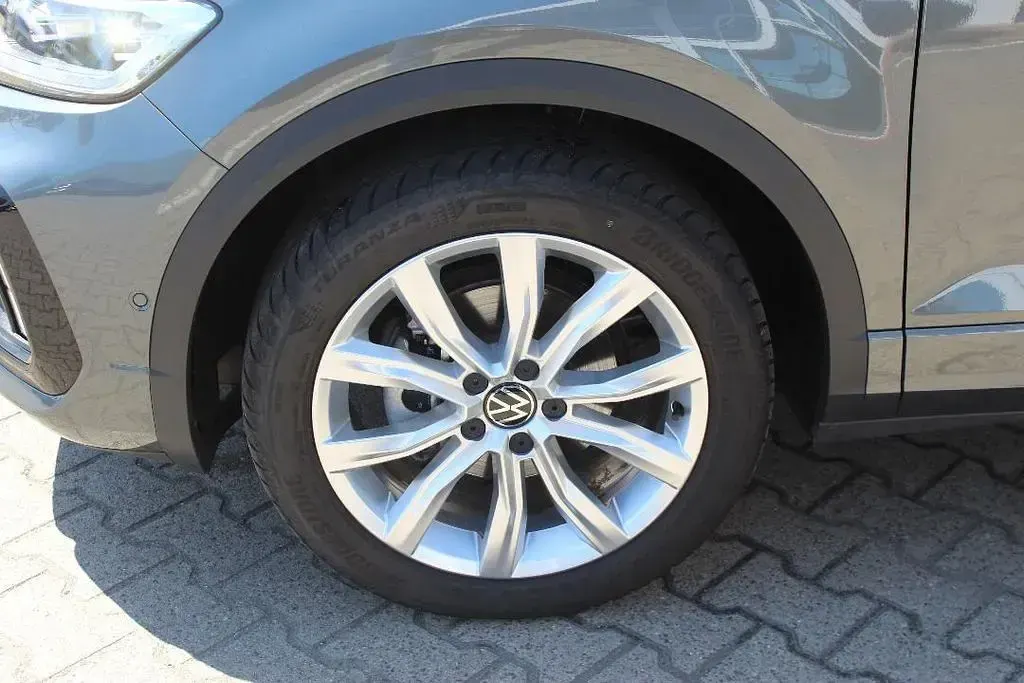 Gebraucht VW T-Roc R-line 150 PS (110 kW) 2025 Indiumgrau (metallic) SUV