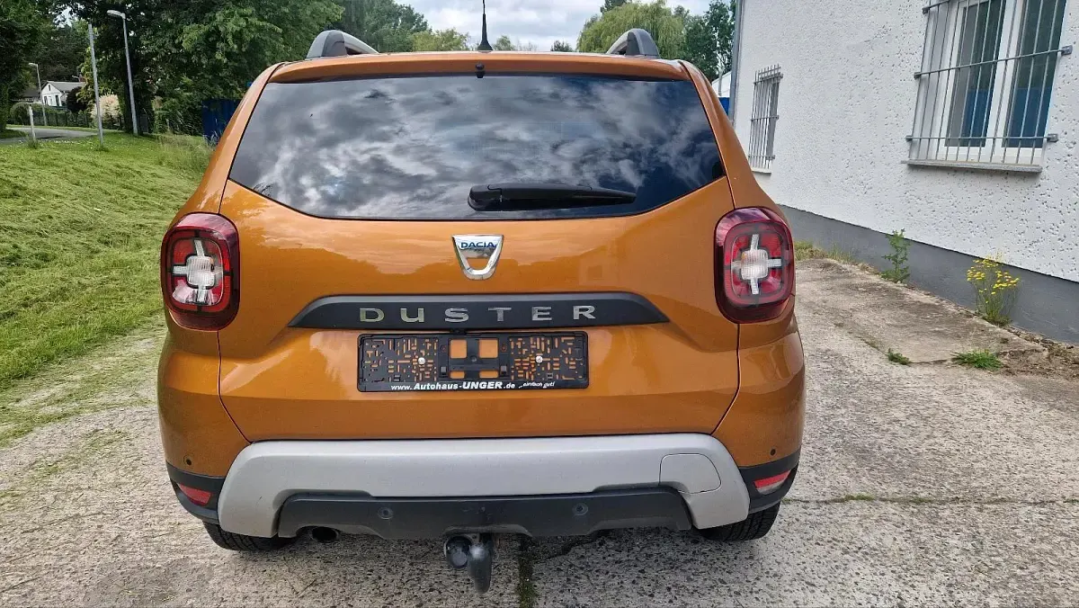 Gebraucht Dacia Duster 125 PS (91 kW) 2018 Orange SUV