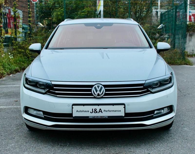 Gebraucht VW Passat Highline 150 PS (110 kW) 2016 Pure white Kombi