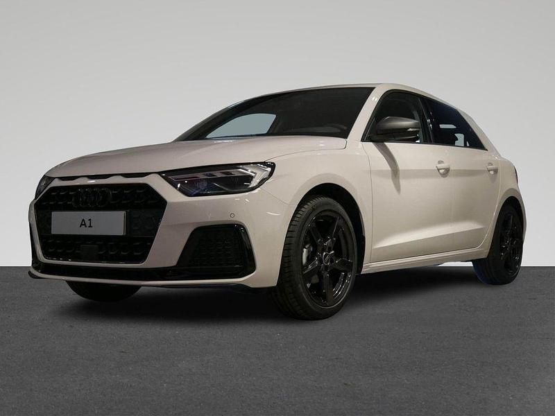 Neu Audi A1 Sportback Advanced Plus 95 PS (69 kW) 2025 Weiß Kleinwagen